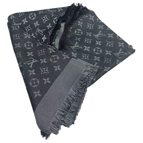 black and grey lv scarf.